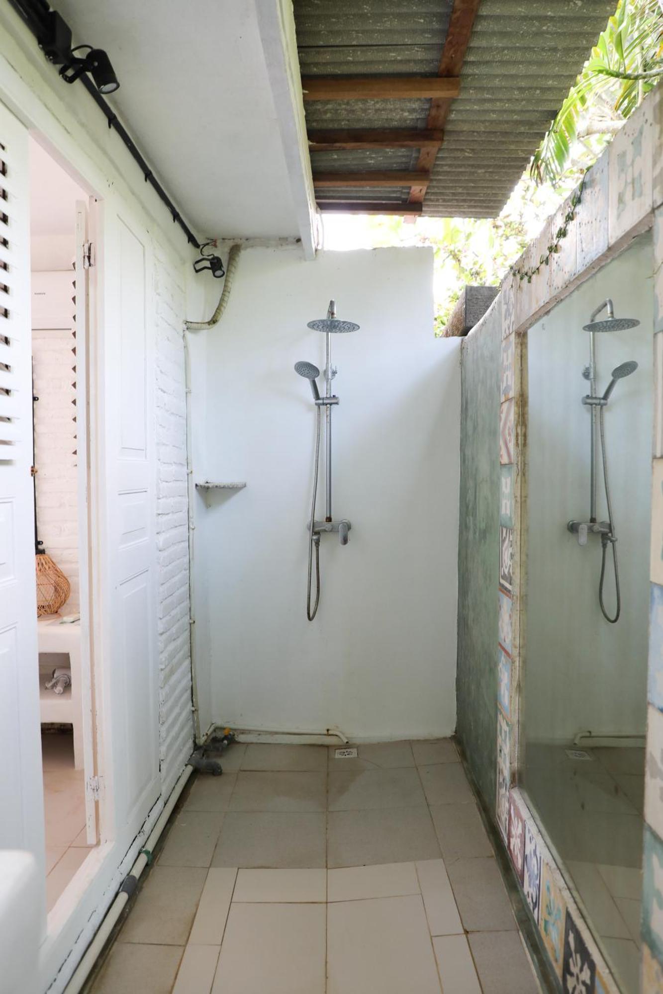 Bingin Bienvenue Guest House أُلُواتو المظهر الخارجي الصورة